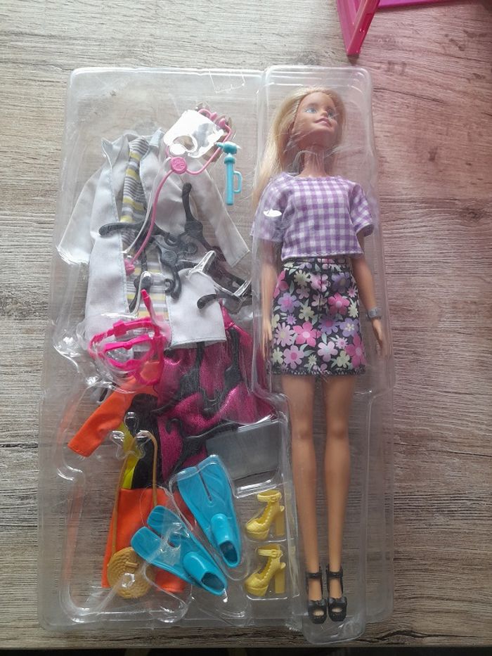 Le dressing de luxe de Barbie Fashionistas - photo numéro 9