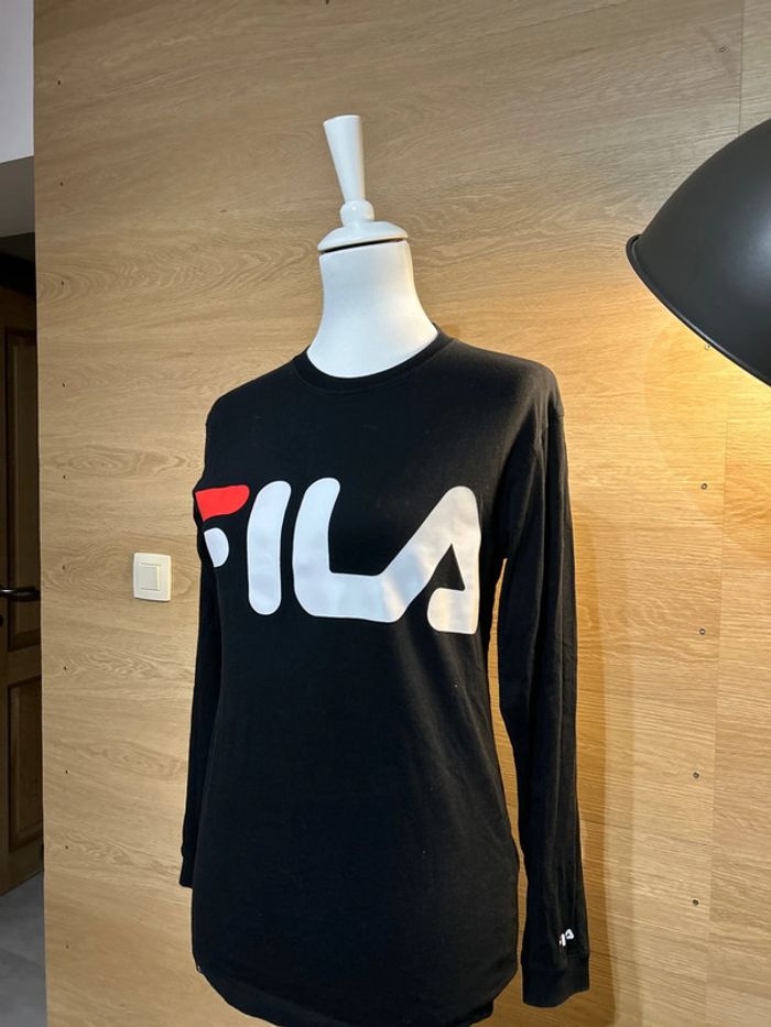 Pull FILA comme neuf XS à peine porté - photo numéro 2