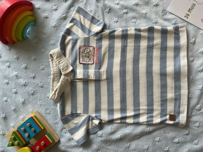 polo manches courtes rayé bleu clair et blanc 36 mois tex dessin au dos - photo numéro 3