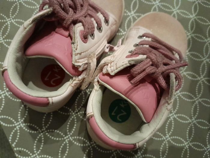 Chaussure fille kickers pointure 21 en très bon état - photo numéro 3