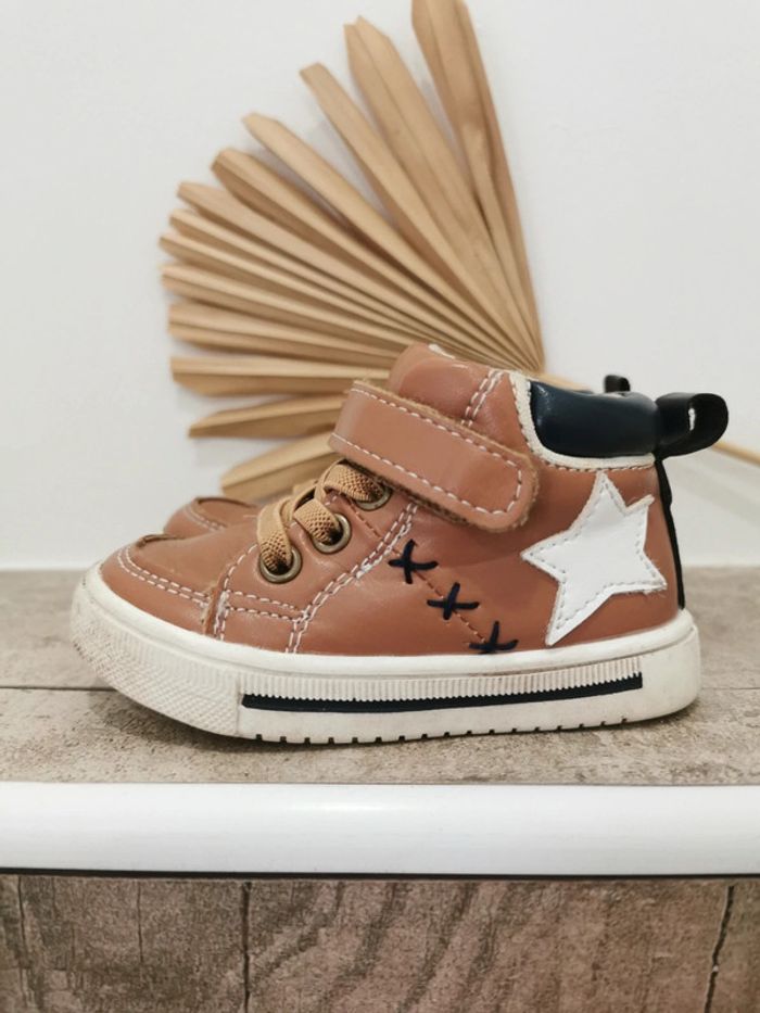 🌿Baskets montantes camel étoile taille 20 - photo numéro 3