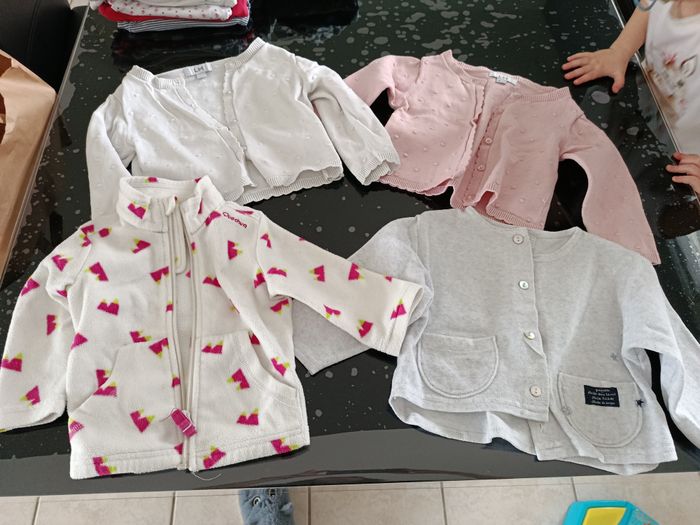 Lot vêtements 18 mois fille - photo numéro 9
