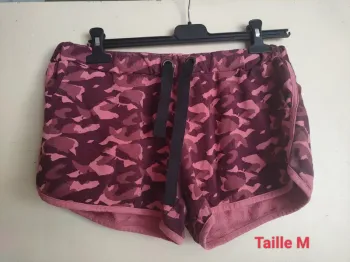 Short rose à motifs militaire taille m femme kiabi