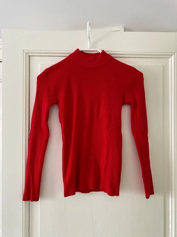Pull avec petit col / t-shirt manches longues côtelé rouge L