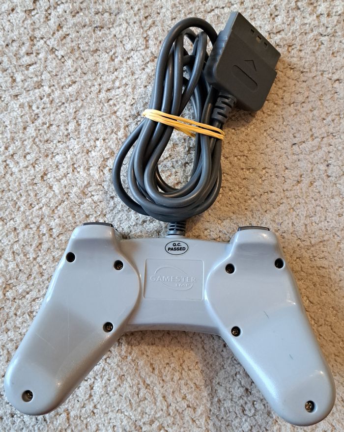 🎮 Manette Gamester grise Sony PlayStation 1 PS1 - photo numéro 2