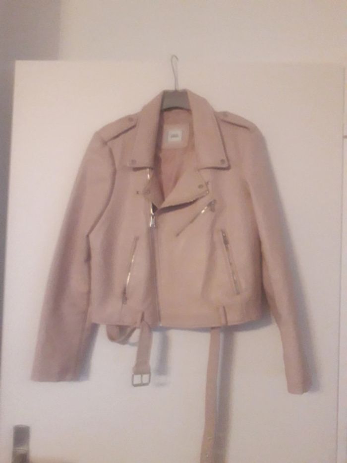 Veste en simili rose clair taille L