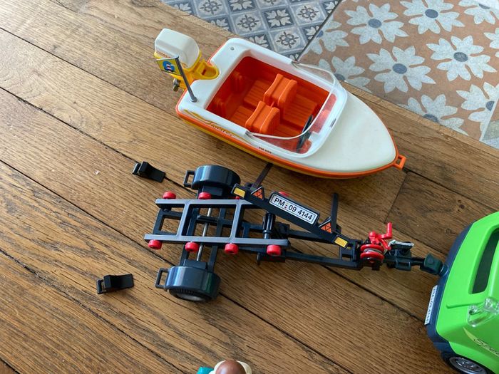 Voiture + bateau + remorque Playmobil - photo numéro 4