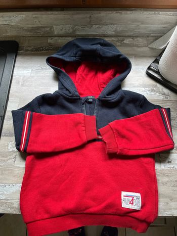 Pull à capuche