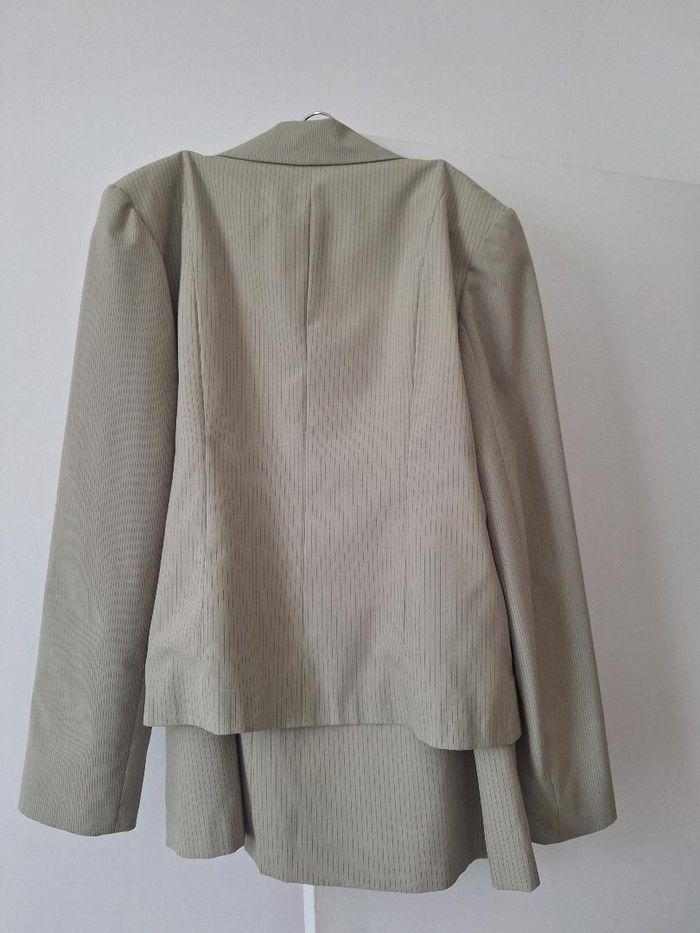 ensemble Irene VAN RYB - photo numéro 2