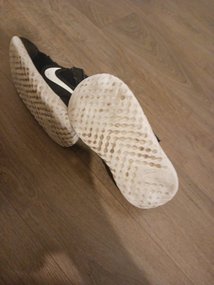 Basket nike avec boîte d origine - photo numéro 3