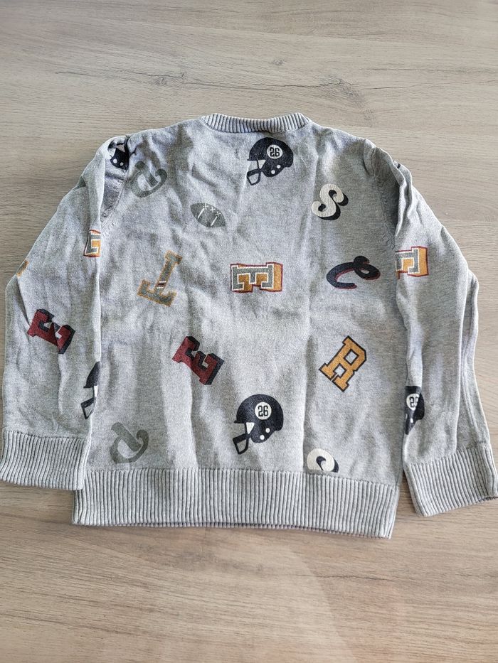 Pull tape à l'œil 6 ans - photo numéro 3