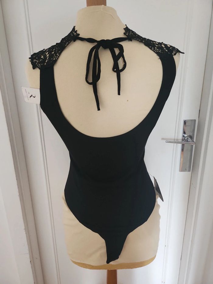 Bodie dentelle - photo numéro 5