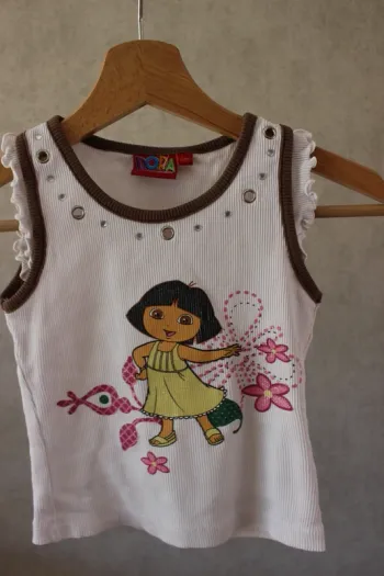 👕 T-shirt, Dora 📌