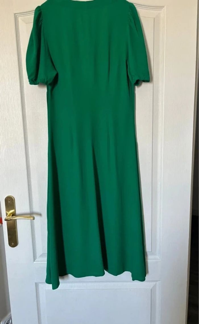 Robe pour femme taille M 100% Viscose Karl Lagerfeld 279€ - photo numéro 4