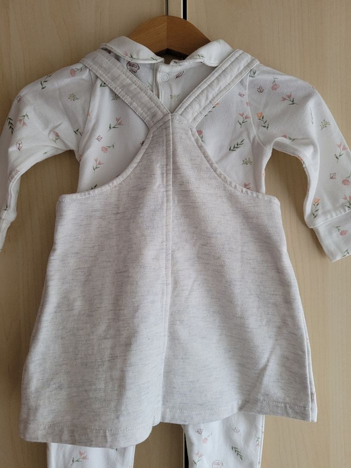 Ensemble Winnie l'ourson fille 6mois - photo numéro 2