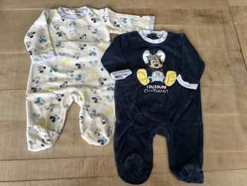 Lot 2 pyjamas velours Mickey 