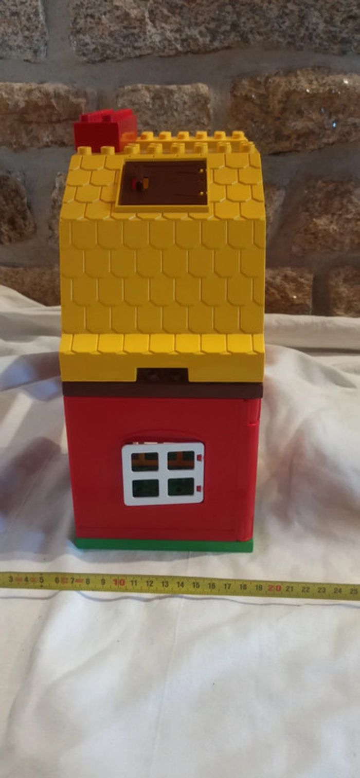 Bâtiment de Ferme avec homme fermier mouton et cochon lego duplo - photo numéro 12