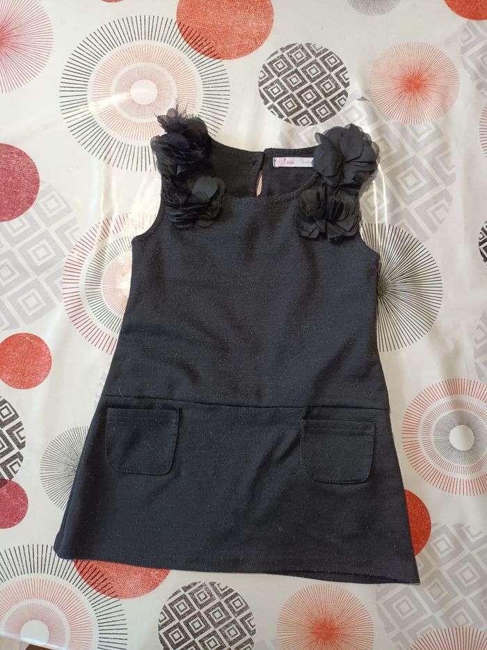 Lot 3 robes Taille 4 ans - photo numéro 2