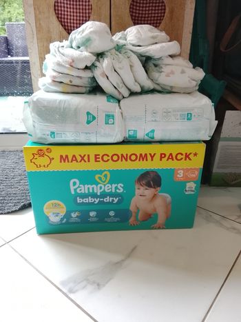 Couche Pampers 