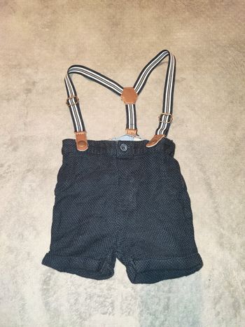 Short avec bretelles 36 mois (92cm)