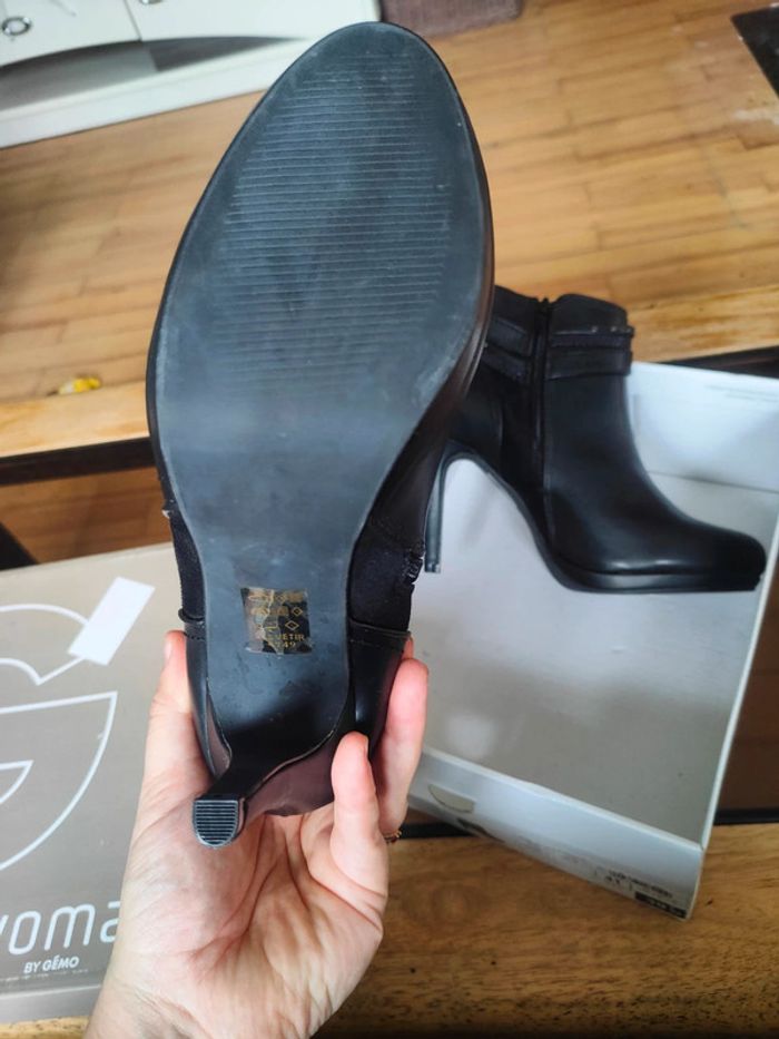 NEUF - Bottines noires à talons - photo numéro 13