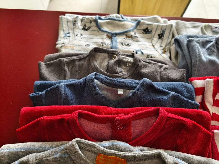 Lot de pyjamas - photo numéro 4