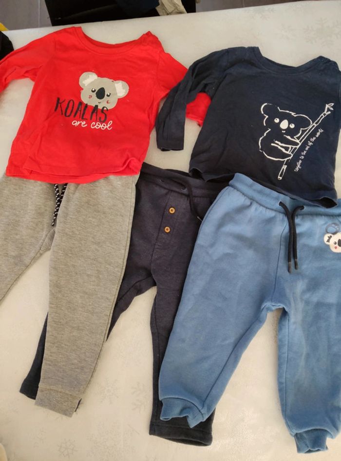 Lot de survêtement 6\12 mois