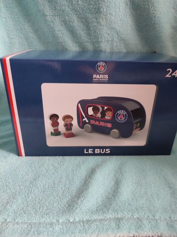 Bus en bois Paris Saint Germain - Baghera