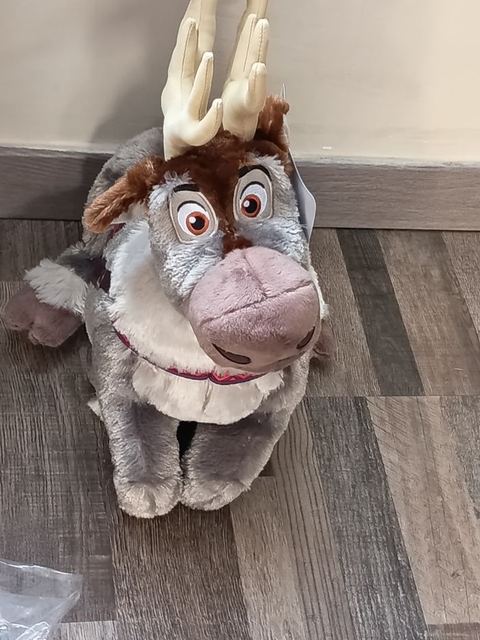 Grande peluche Sven Disney store neuve