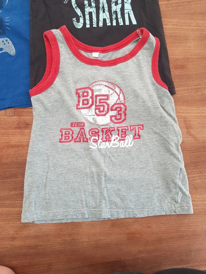 Lot tee shirt 6ans - photo numéro 3