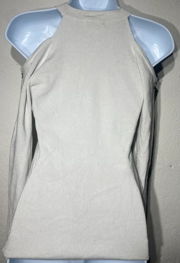 Pull Épaule nu enzoria - photo numéro 2