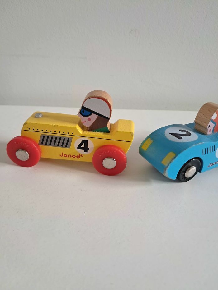 Lot petites voitures bois Janod - photo numéro 2