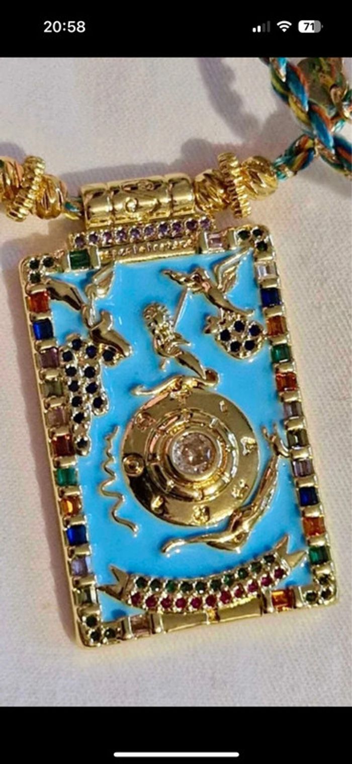 Sautoir cordons turquoise et or grigris à nouer pompons médaille carrée ange cristaux Habaha Paris - photo numéro 3