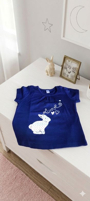 🐰 Joli Tee-shirt Bleu Marine "Love" - 6 Mois ✨
