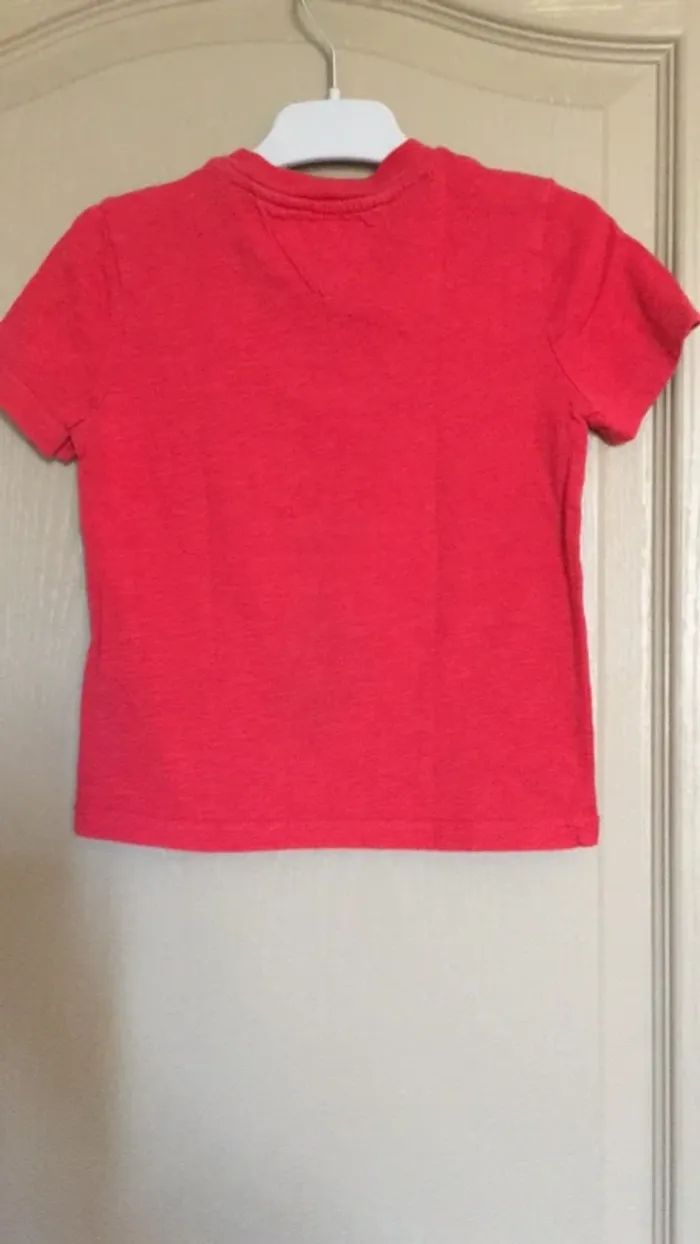 Tshirt rouge tommy hilfiger 92cm - photo numéro 4