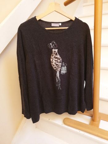 Pull femme avec broderies et sequins  L