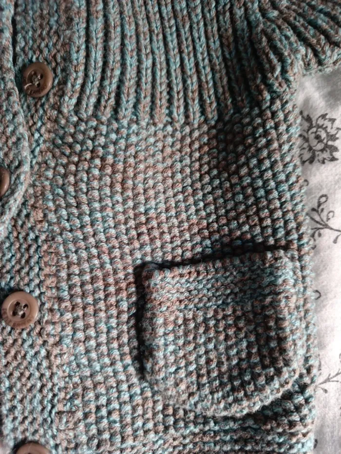 Gilet manches courtes en laine petit bateau vert et marron 81cm - photo numéro 4