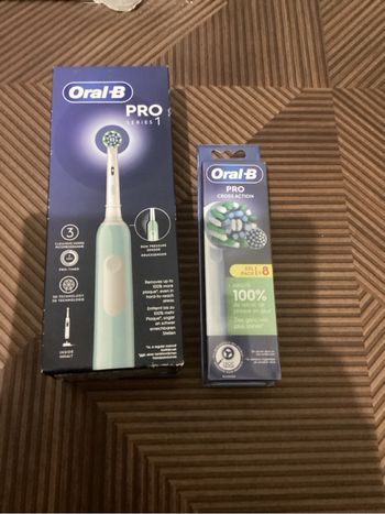Brosse a dents oral-b pro series 1