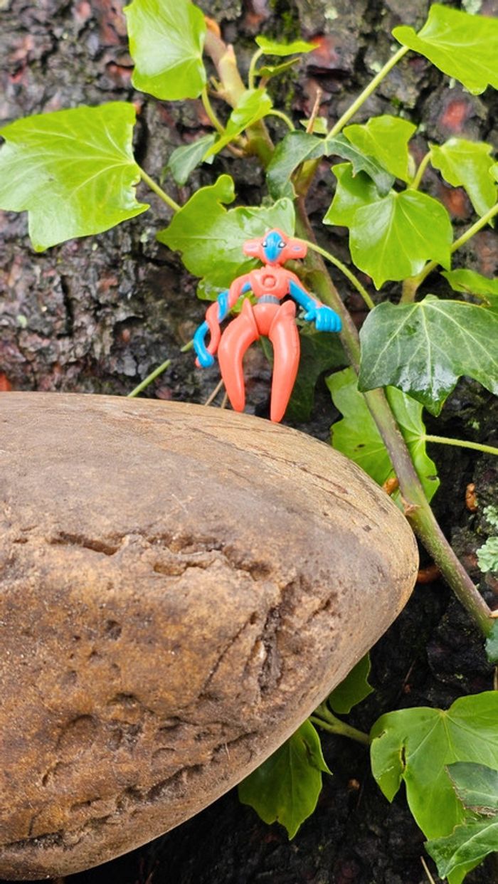 Super figurine Pokemon deoxys - photo numéro 2