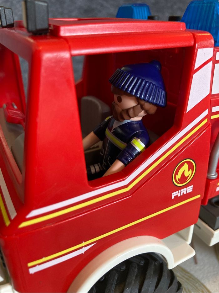 Playmobil - camion pompiers - photo numéro 4