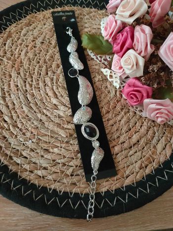 🎀Bracelet réglable argenté et noir🎀