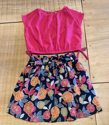 Ensemble fille 6 ans – Jupe fleurie + haut rose vif – été