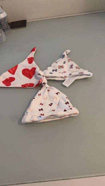 3 bonnet bébé fille 1/6mois