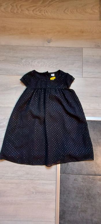Jolie robe noire, légère, voile et jupon, 98/104, nickel