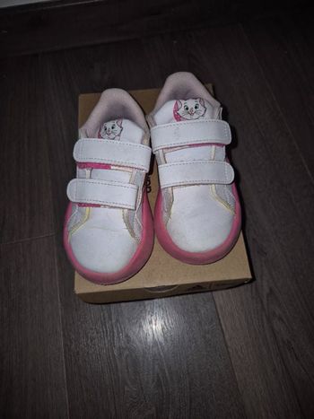 Basket  fille adidas  Disney