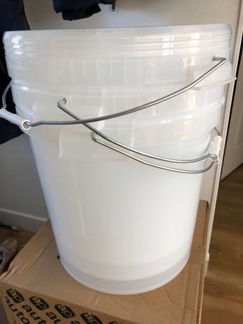 3 Sceaux transparent 31,5 litres avec couvercle