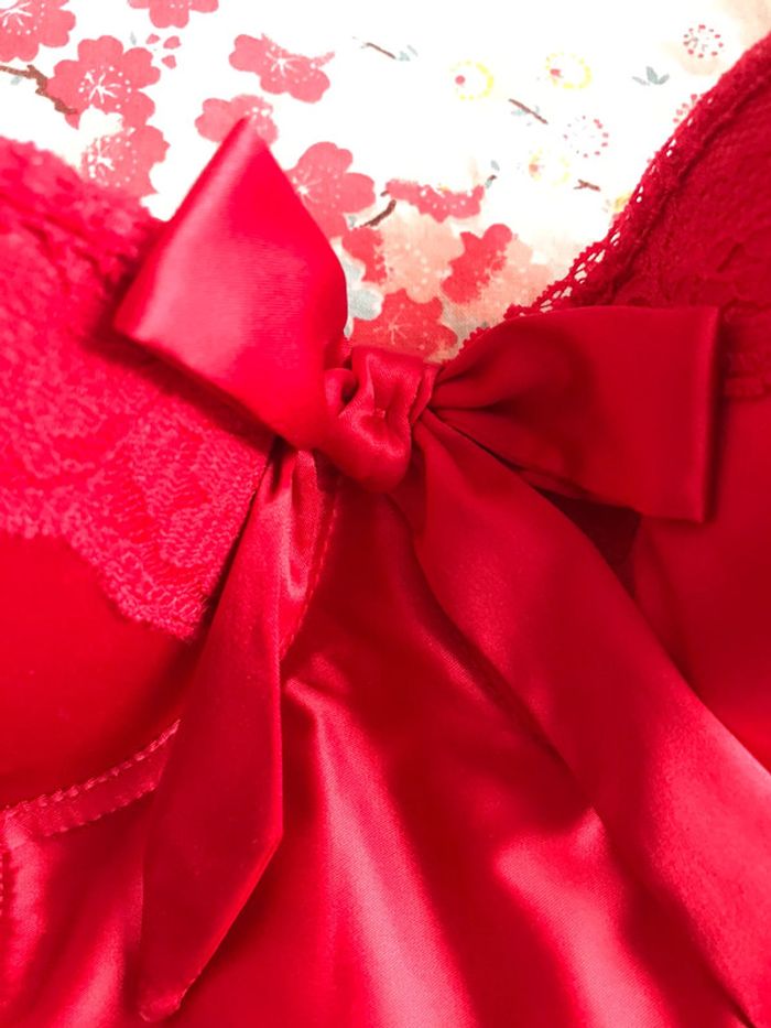 Joli bustier en satin Etam 🌹 - photo numéro 2