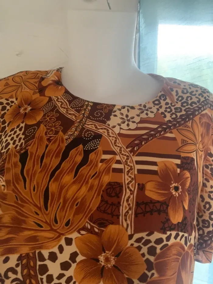 Blouse Françoise de France taille 44 manches courtes - photo numéro 3