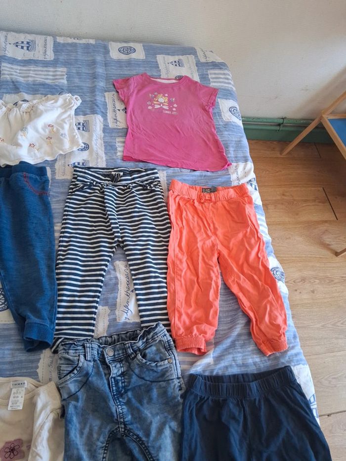Lot vêtements fille 24 mois - photo numéro 5