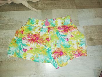 Short 3 ans